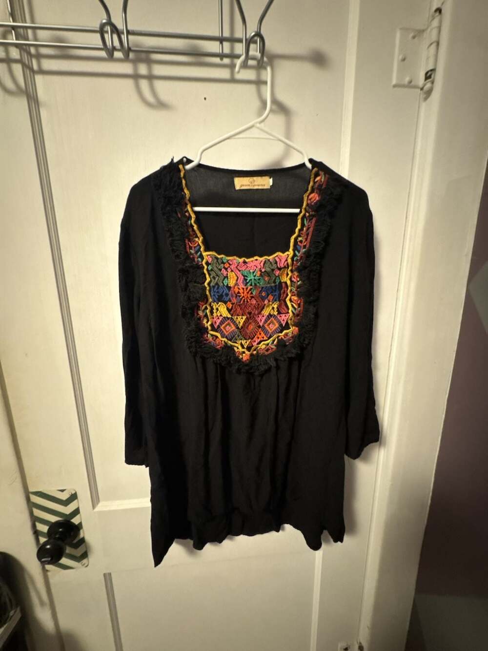 Grace & Emma Black Embroidered Boho Peasant Blouse Size M/L